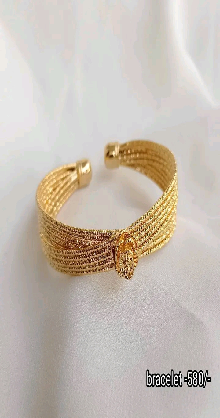 Bracelet